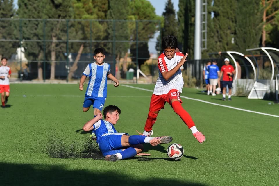 Genç Takımımız Manisa Yıldızspor ile Hazırlık Maçında Karşılaştı - Galeri 1