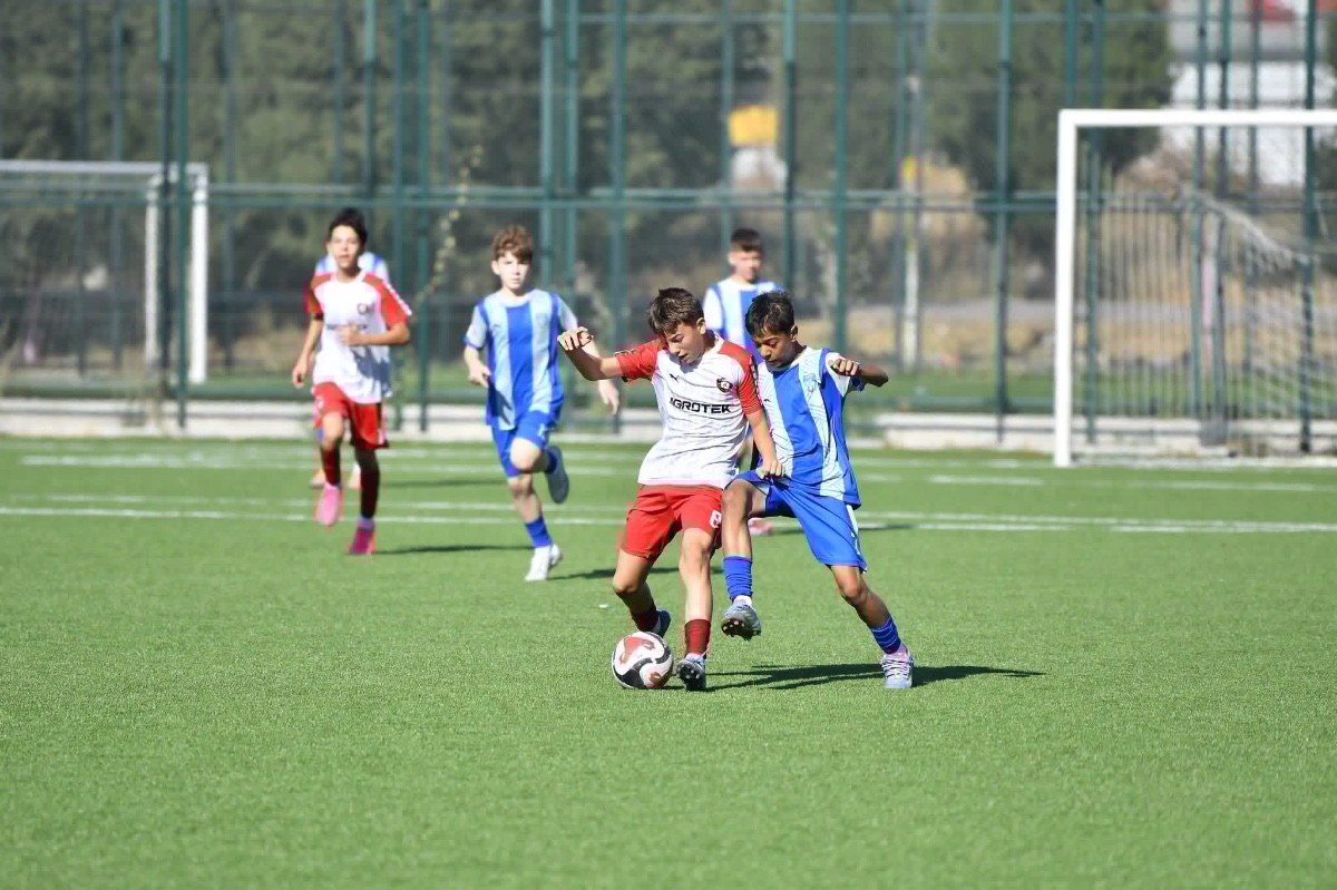 Genç Takımımız Manisa Yıldızspor ile Hazırlık Maçında Karşılaştı - Galeri 6