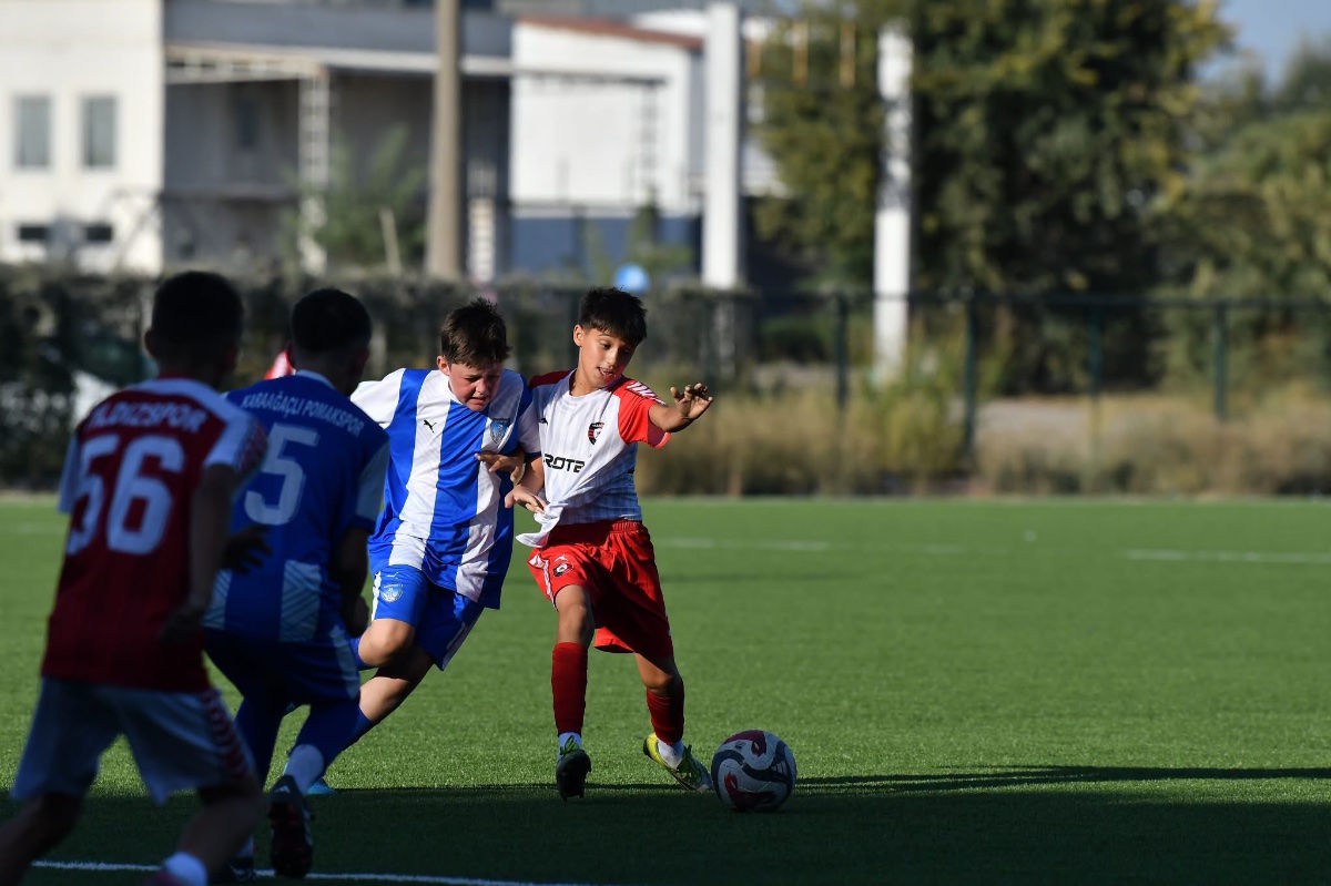 Genç Takımımız Manisa Yıldızspor ile Hazırlık Maçında Karşılaştı - Galeri 8